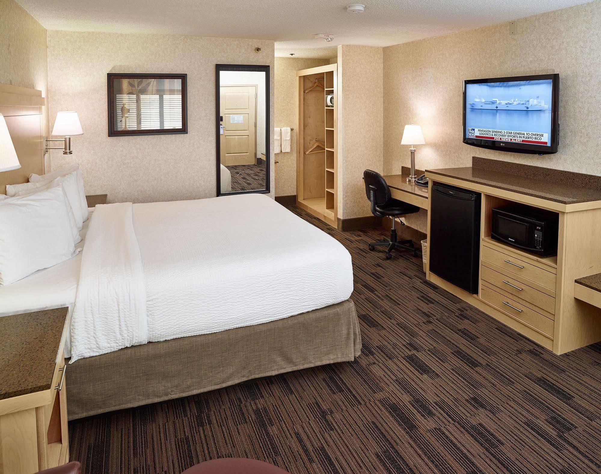 Livinn Hotel Minneapolis North / Fridley Eksteriør billede