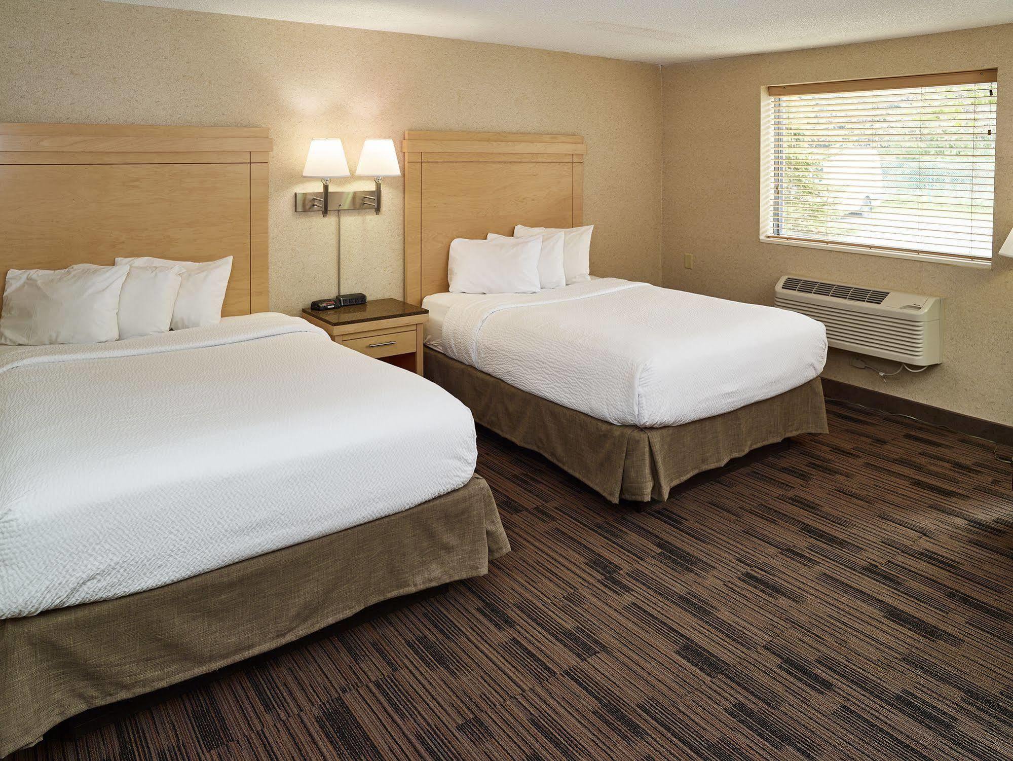 Livinn Hotel Minneapolis North / Fridley Eksteriør billede